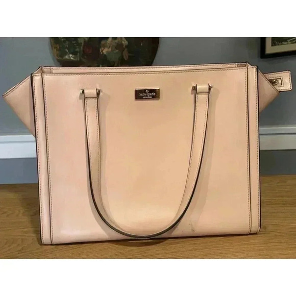 kate spade Handbags - Kate Spade Regatta Court Saffiano Vita Large Tote Light Pink wkru5113 Leather